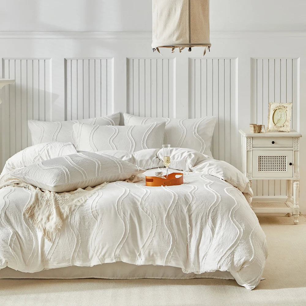 Parure de lit avec housse de couette, tailles Twin, Full, Queen et King, style nordique, avec motif rayures ondulées, disponible en 135 × 200 cm, 200 × 200 cm et jusqu’à 240 × 220 cm.