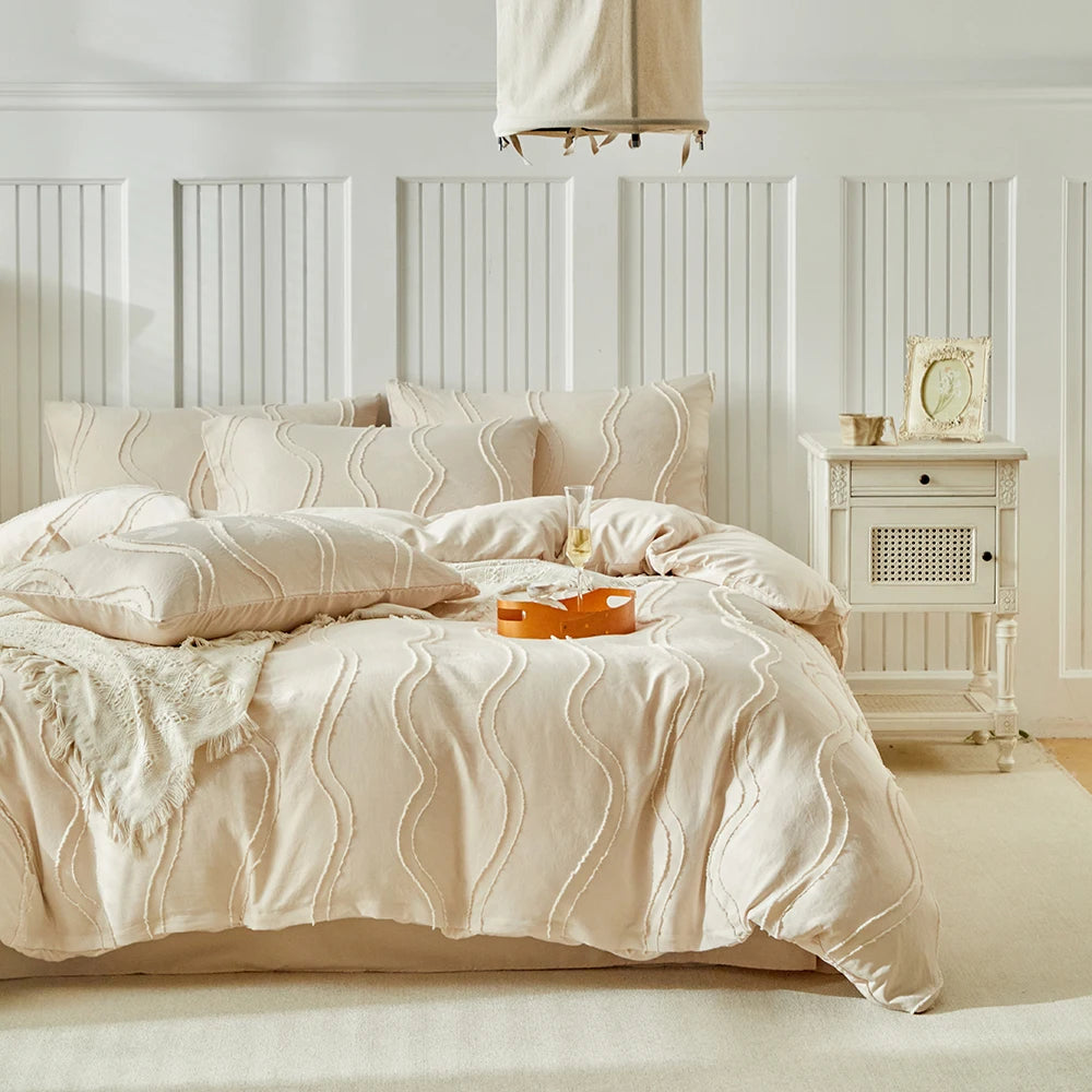Parure de lit avec housse de couette, tailles Twin, Full, Queen et King, style nordique, avec motif rayures ondulées, disponible en 135 × 200 cm, 200 × 200 cm et jusqu’à 240 × 220 cm.
