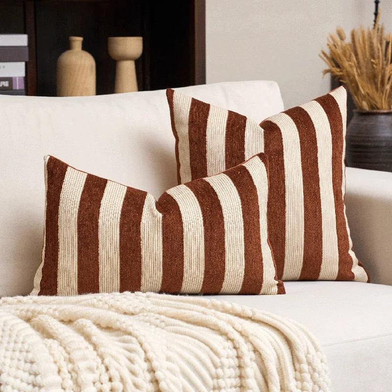 Housses de coussin douces en chenille à rayures, taies d’oreiller décoratives modernes pour canapé, luxueuses et confortables, pour la décoration intérieure, disponibles en plusieurs couleurs.