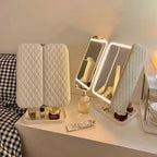 Miroir de maquillage LED de bureau avec éclairage, style INS, miroir pliable à trois volets, miroir de coiffeuse de bureau pour dortoir, beauté et chambre à coucher.