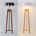 Lampadaire moderne classique en bois, style artistique, pour hôtel, chambre, salon et maison, avec pied tripode et abat-jour en forme de champignon.