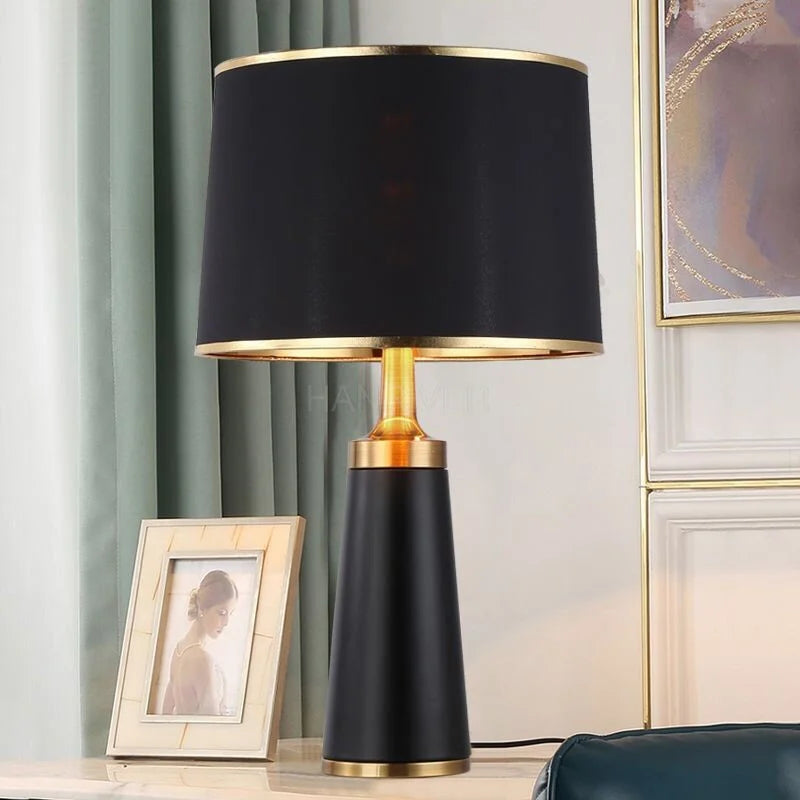 Lampe de table de luxe LED moderne de style européen, créative et romantique, pour chambre, table de chevet, salon, bureau, lampe d'art décorative pour la maison
