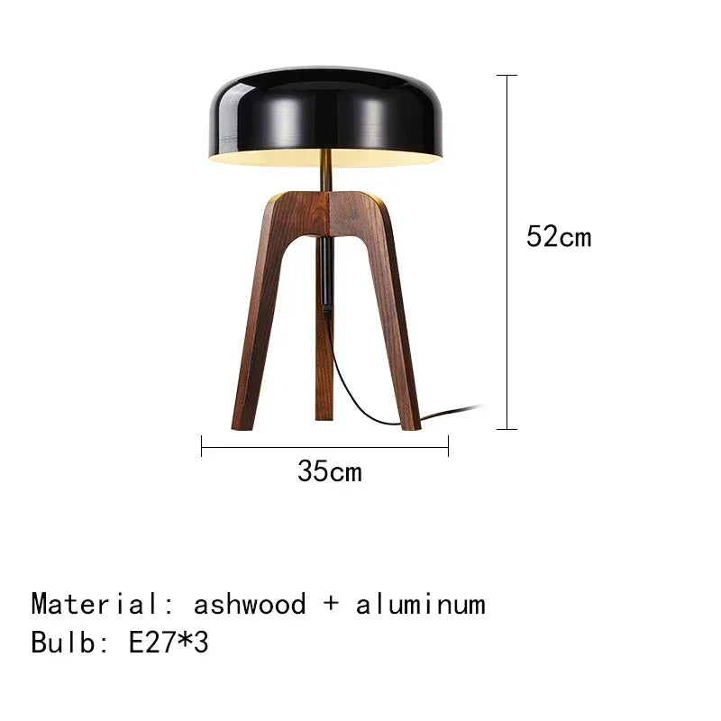 Lampadaire moderne classique en bois, style artistique, pour hôtel, chambre, salon et maison, avec pied tripode et abat-jour en forme de champignon.