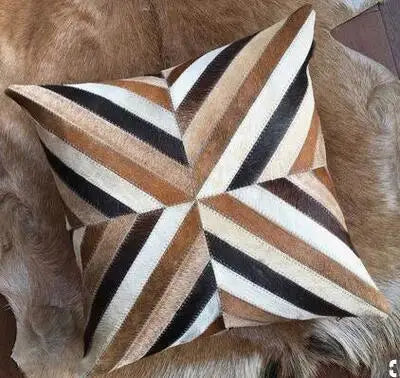 Housse de coussin en véritable cuir de vache 100 % naturel, 45 × 45 cm, motif vache marron crème, housse de coussin luxueuse pour décoration intérieure.