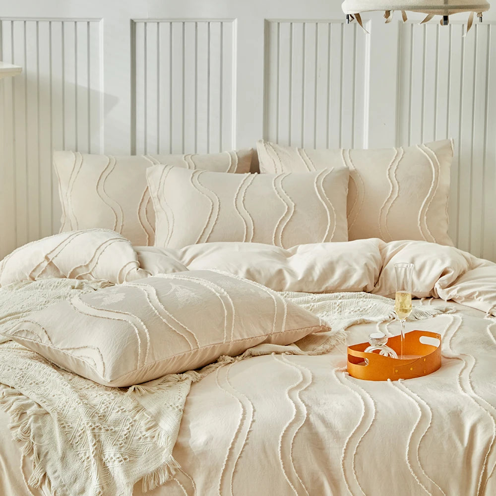 Parure de lit avec housse de couette, tailles Twin, Full, Queen et King, style nordique, avec motif rayures ondulées, disponible en 135 × 200 cm, 200 × 200 cm et jusqu’à 240 × 220 cm.