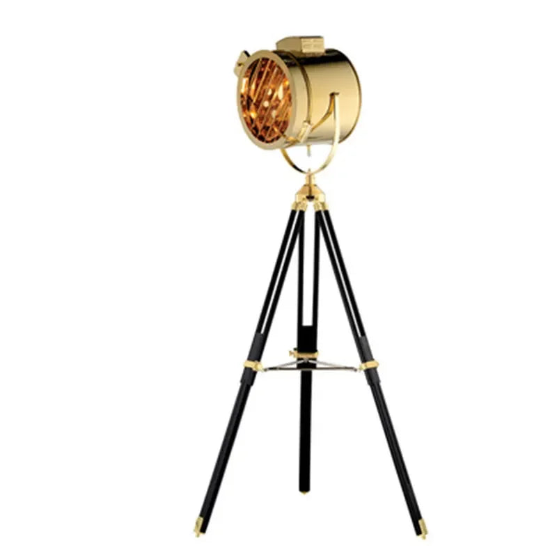 Lampadaire trépied de style nordique américain rétro et industriel, en bois, pour studio, chambre ou chevet, avec éclairage vertical.