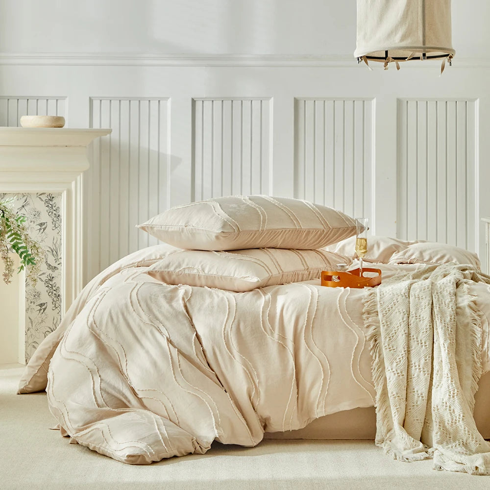 Parure de lit avec housse de couette, tailles Twin, Full, Queen et King, style nordique, avec motif rayures ondulées, disponible en 135 × 200 cm, 200 × 200 cm et jusqu’à 240 × 220 cm.