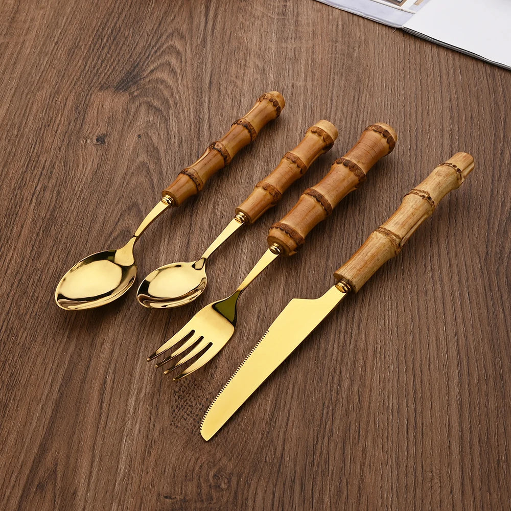 Service de table 24 pièces en acier inoxydable avec poignées en bambou naturel, ensemble de couverts en bambou, comprenant couverts de table et couteaux à steak.