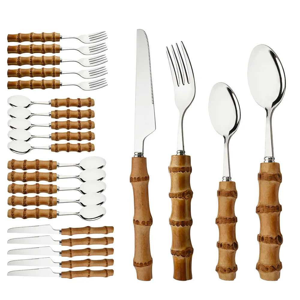 Service de table 24 pièces en acier inoxydable avec poignées en bambou naturel, ensemble de couverts en bambou, comprenant couverts de table et couteaux à steak.